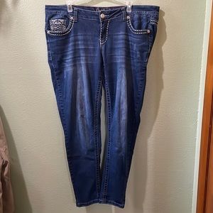 Amethyst Jeans Size 18